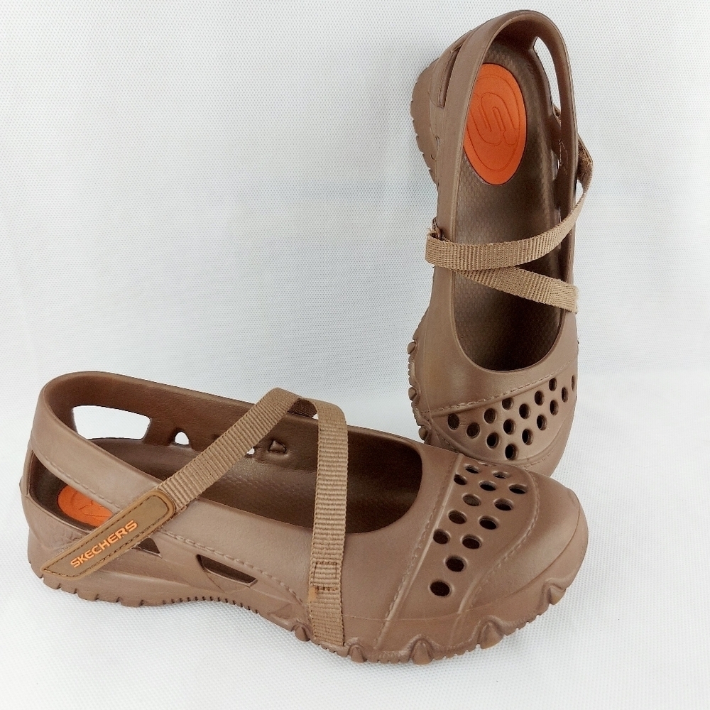 SKECHERS Mary Jane water shoes Size 5